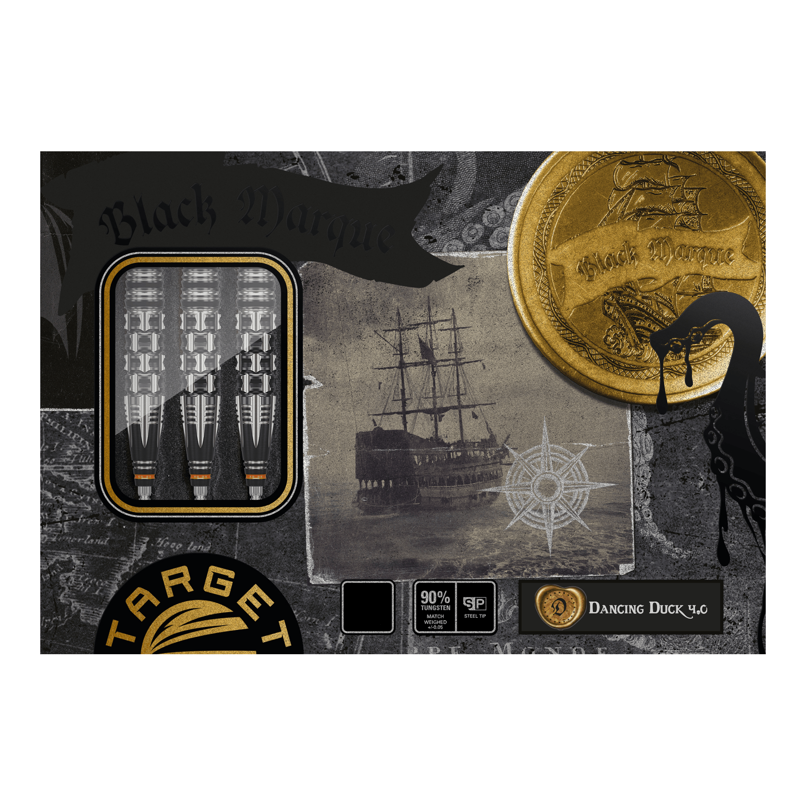 Die Abbildung zeigt die Verpackung der "Target Japan Black Marque Dancing Duck GEN 4 Steeldarts". Auf der Verpackung sind drei Darts, ein Schiff und ein goldener Münzen-Print zu sehen.