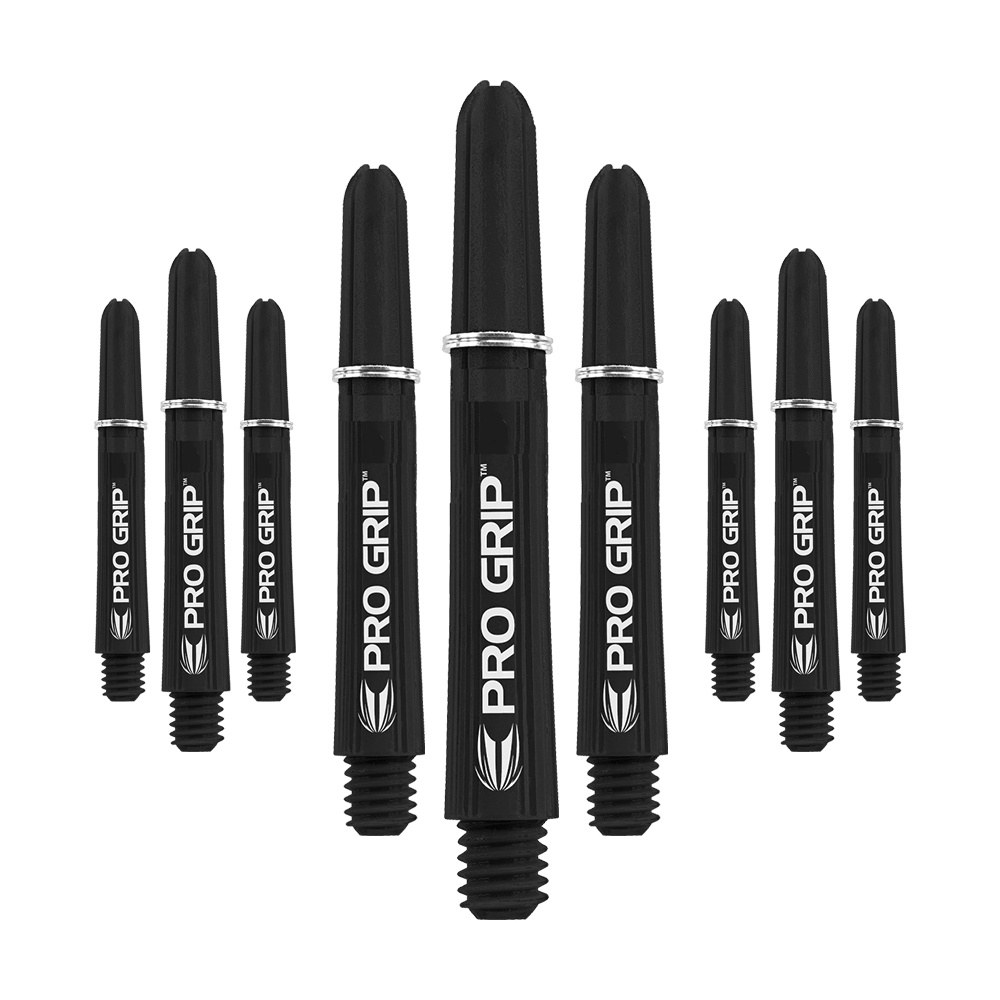 Target Pro Grip Shafts - 3 sady - Black Das Bild zeigt neun schwarze Pro Grip Shafts für Dartpfeile in drei unterschiedlichen Längen. Die Shafts sind mit dem weißen Schriftzug "PRO GRIP" und einem Blatt-Symbol bedruckt.
