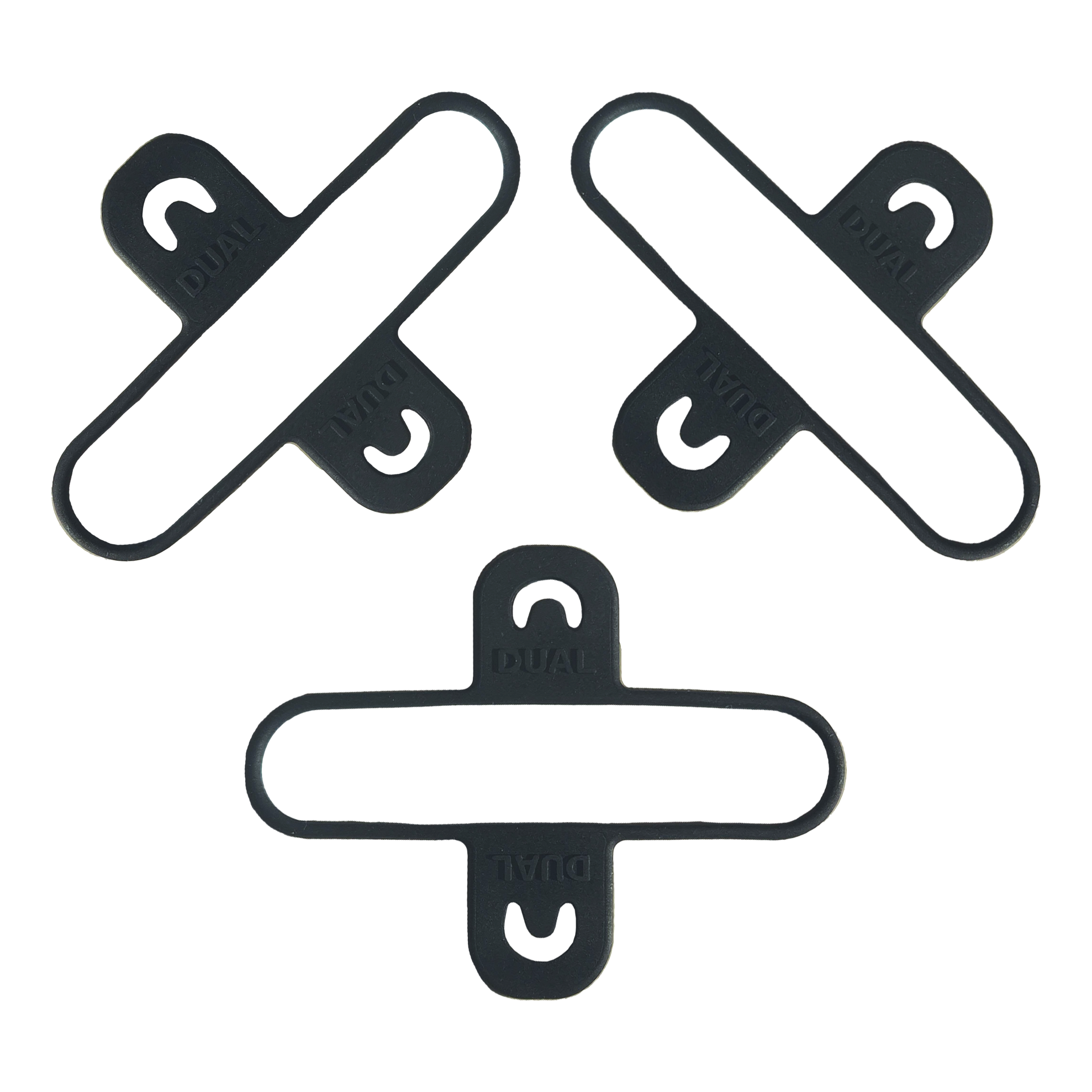 Das Bild zeigt das Produkt "Condor Dual Dartcase Belt 3-er Set - Schwarz". Es handelt sich um drei schwarze Halterungen zur Befestigung von Dartcases am Gürtel.