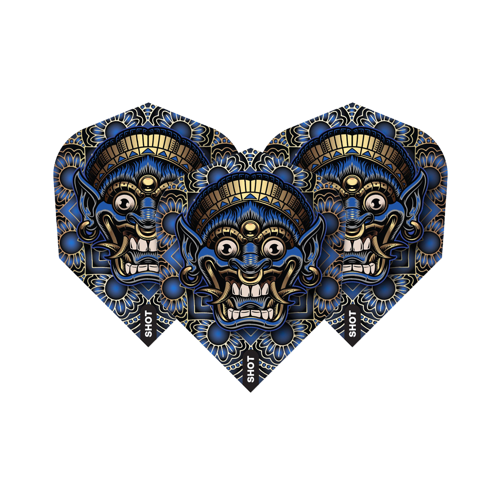 Výstřel z kmenové zbraně Java č. 6 Das Bild zeigt drei Dartflights mit einem auffälligen, tribal-inspirierten Maskendesign in Blau, Schwarz und Gold. Auf jedem Flight steht am Rand das Wort „SHOT“.