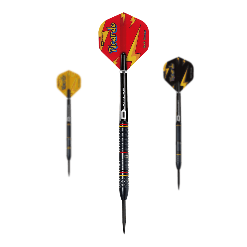 Abgebildet ist ein Set der Datadart Ricardo Pietreczko Pikachu Steeldarts. Es handelt sich um spezielle Steeldarts für Dartspieler.