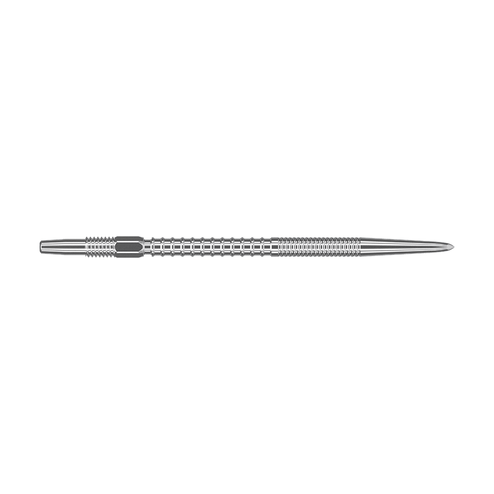 Zaměřte hroty šipek Swiss Firepoint Silver Das Bild zeigt eine silberne Dartspitze mit einem gerillten, strukturierten Design. Sie ist lang und schmal, mit einer spitzen Spitze am rechten Ende.