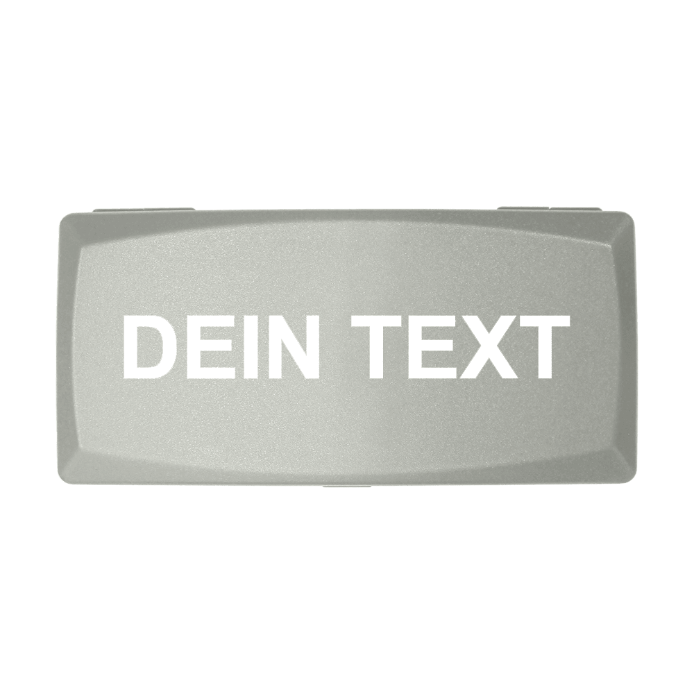 ABS krabice s vlastním potiskem Auf dem Bild ist eine graue Box zu sehen. Auf der Box steht in weißen Buchstaben "DEIN TEXT".
