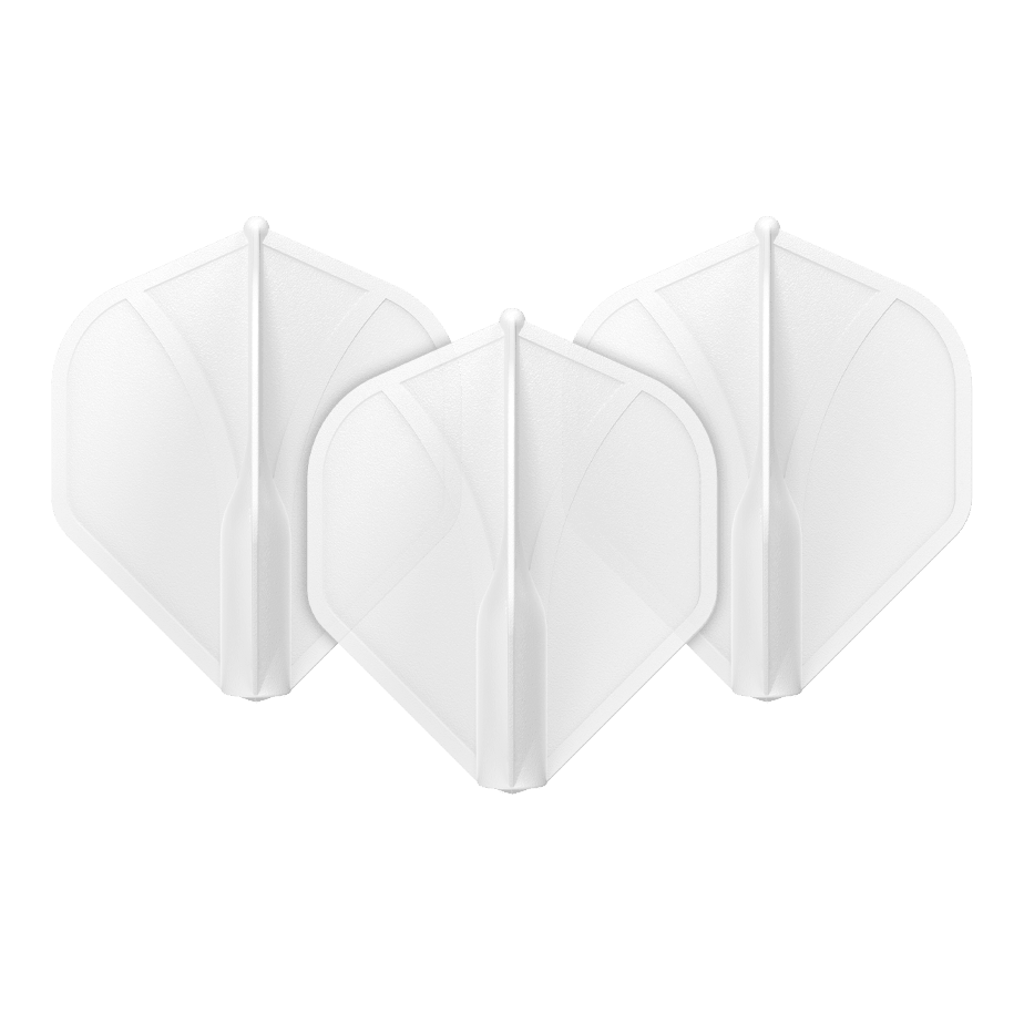 Auf dem Bild sind drei klare, weiße Dart-Flights zu sehen. Sie sind nebeneinander aufgestellt und haben eine klassische, rautenähnliche Form.