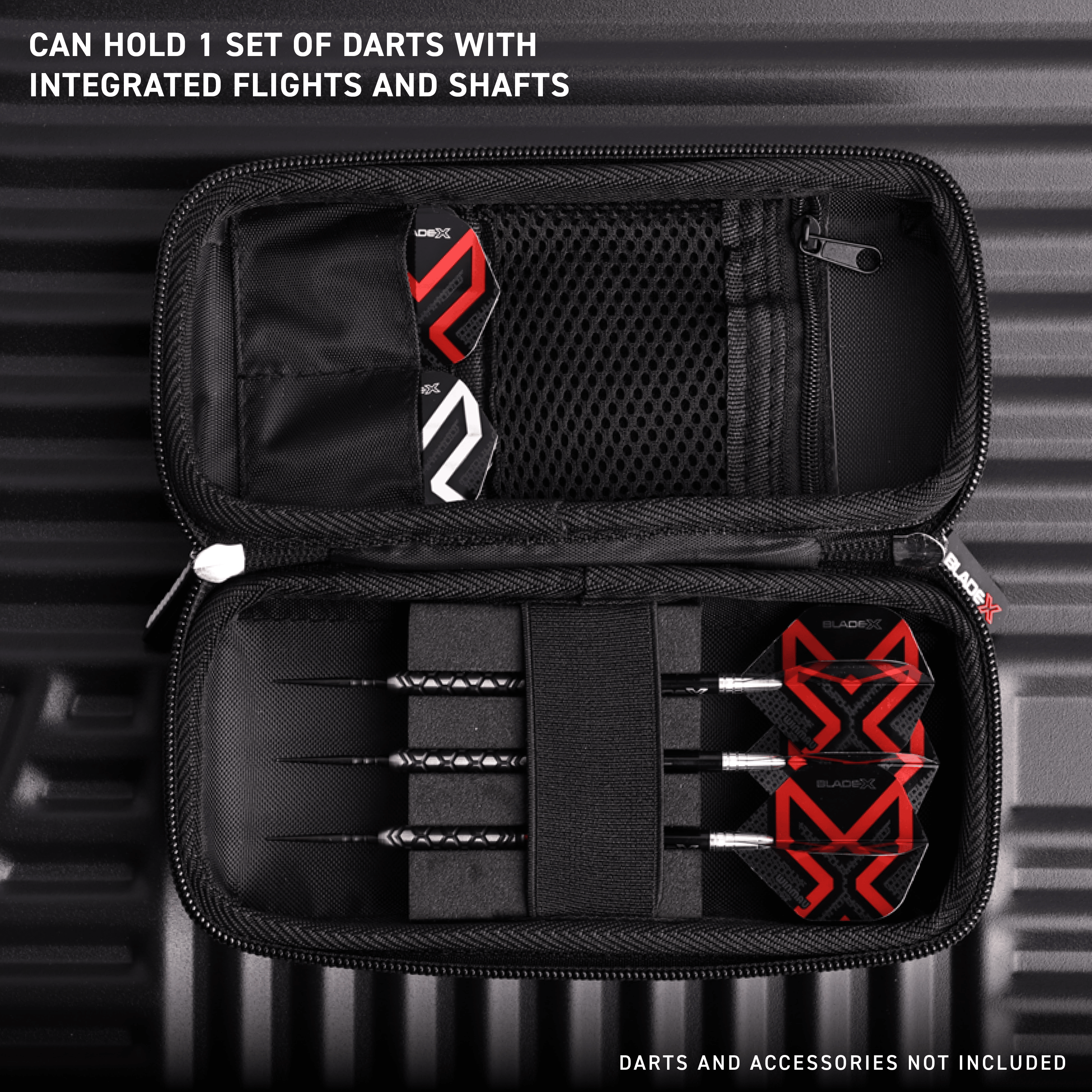 Peněženka na šipky Winmau Blade X Armor G1 Das Bild zeigt das Produkt mit dem Dateinamen 8534_Winmau_Blade_X_Armor_G1_Dartwallet_W3. Es könnte sich um ein Dart-Accessoire handeln.