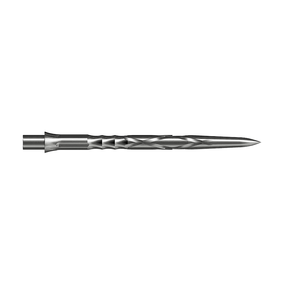 Auf dem Bild ist eine silberne Steeldartspitze mit eingedrehtem Muster zu sehen. Sie ist lang und schmal mit einer spitzen Spitze.