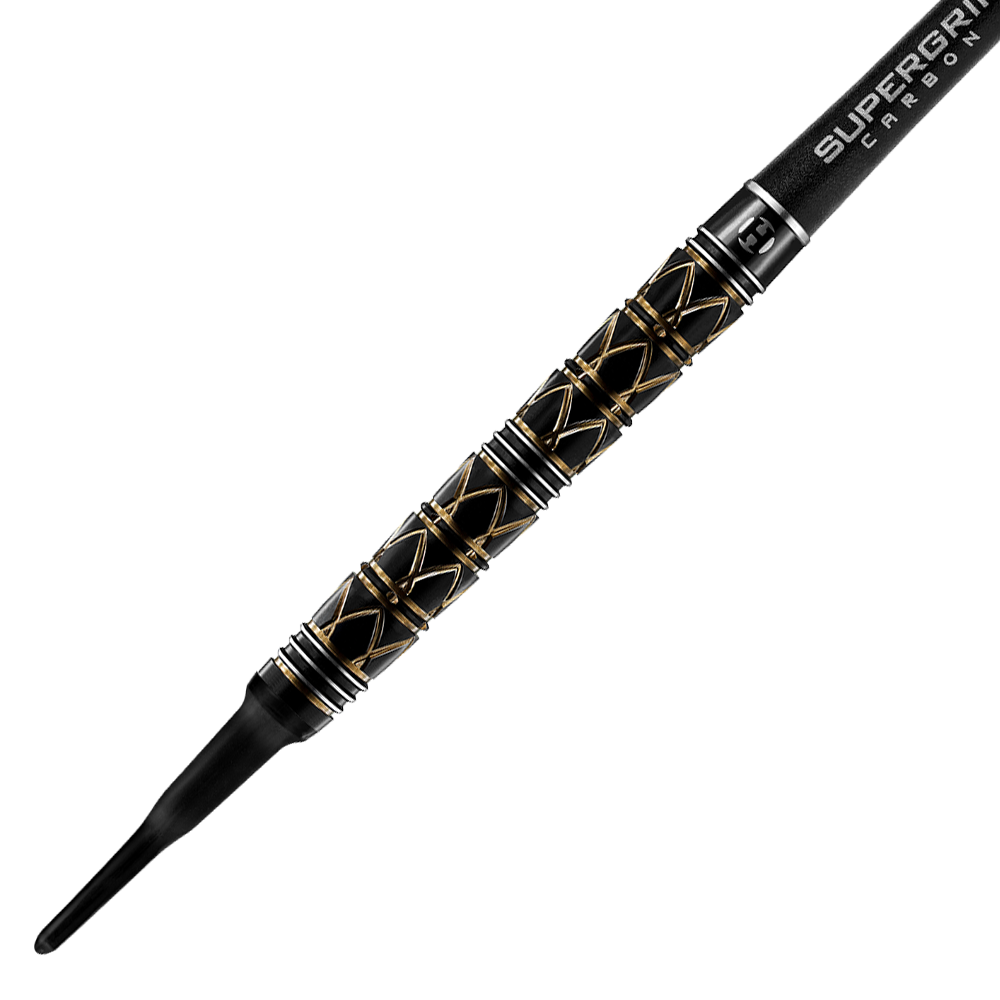 HA29129_Harrows_Taipan_Softdarts_2 Das Bild zeigt einen Harrows Taipan Softdart mit einem schwarzen und goldenen, gemusterten Griff. Der Hintergrund ist mit dynamischen, diagonalen Linien gestaltet.