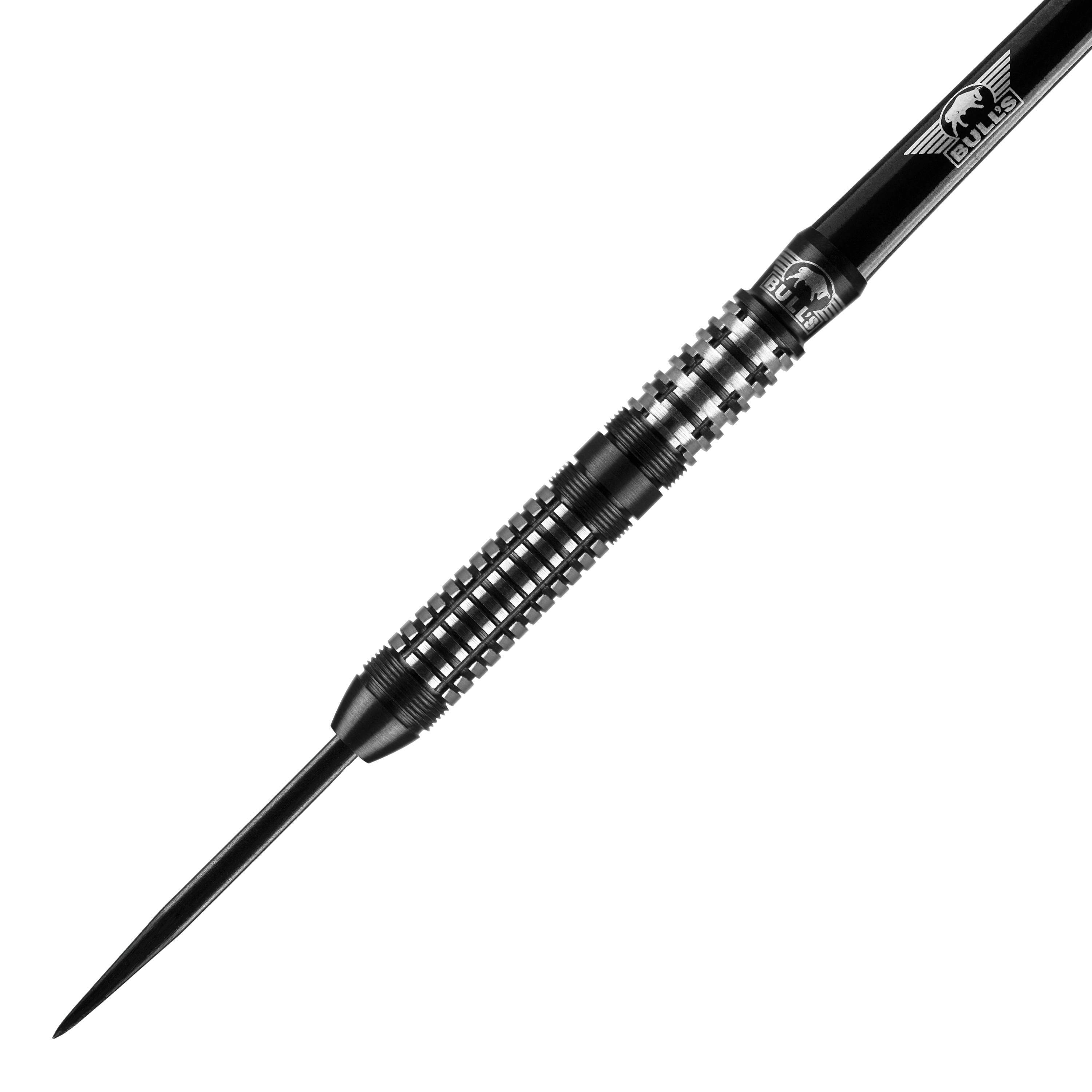 Ocelové šipky Bulls NL Luna Neoma Das Bild zeigt einen Bulls NL Luna Neoma Steeldart. Der Dartpfeil ist schwarz-silbern und hat ein feines, geriffeltes Griffdesign.