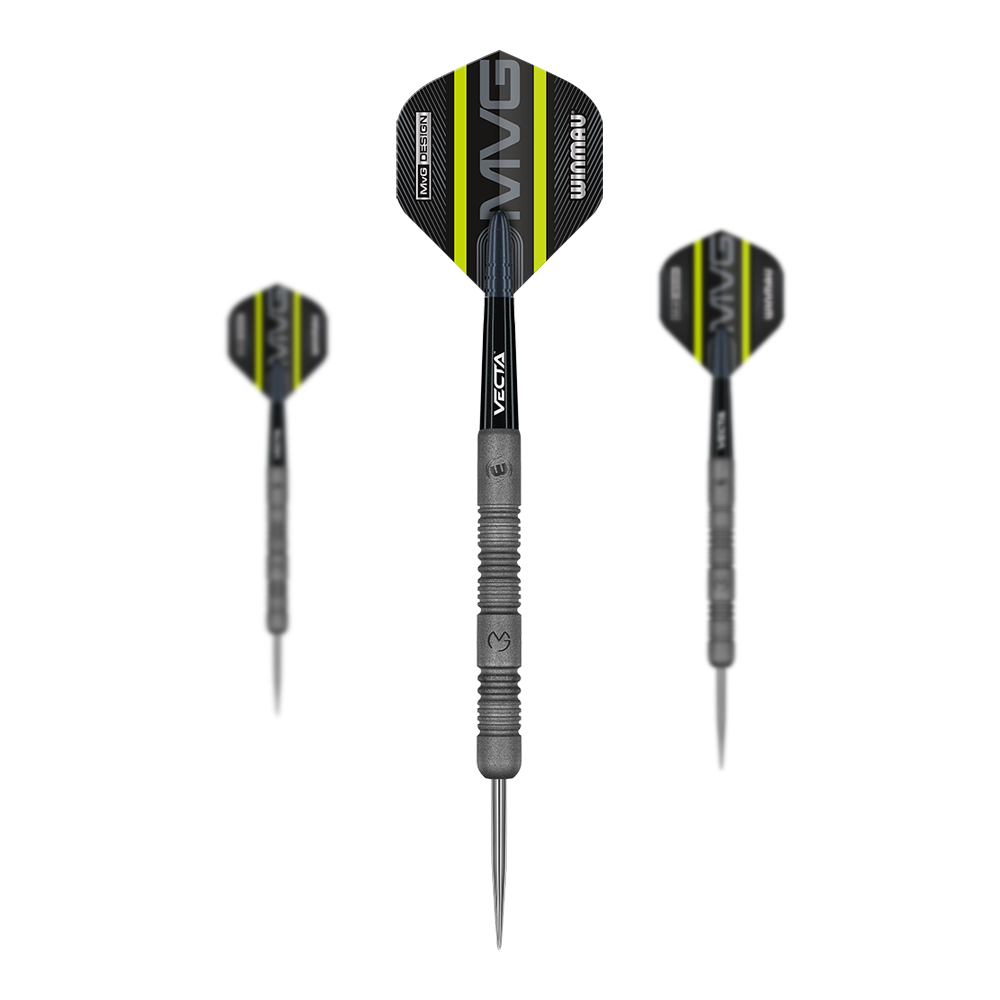 Winmau Michael Van Gerwen Přesné Steeldarts Das Bild zeigt drei Winmau Michael Van Gerwen Exact Steeldarts. Die Darts haben schwarze und gelbe Flights mit der Aufschrift "MVG" und einen silbernen, geriffelten Schaft.