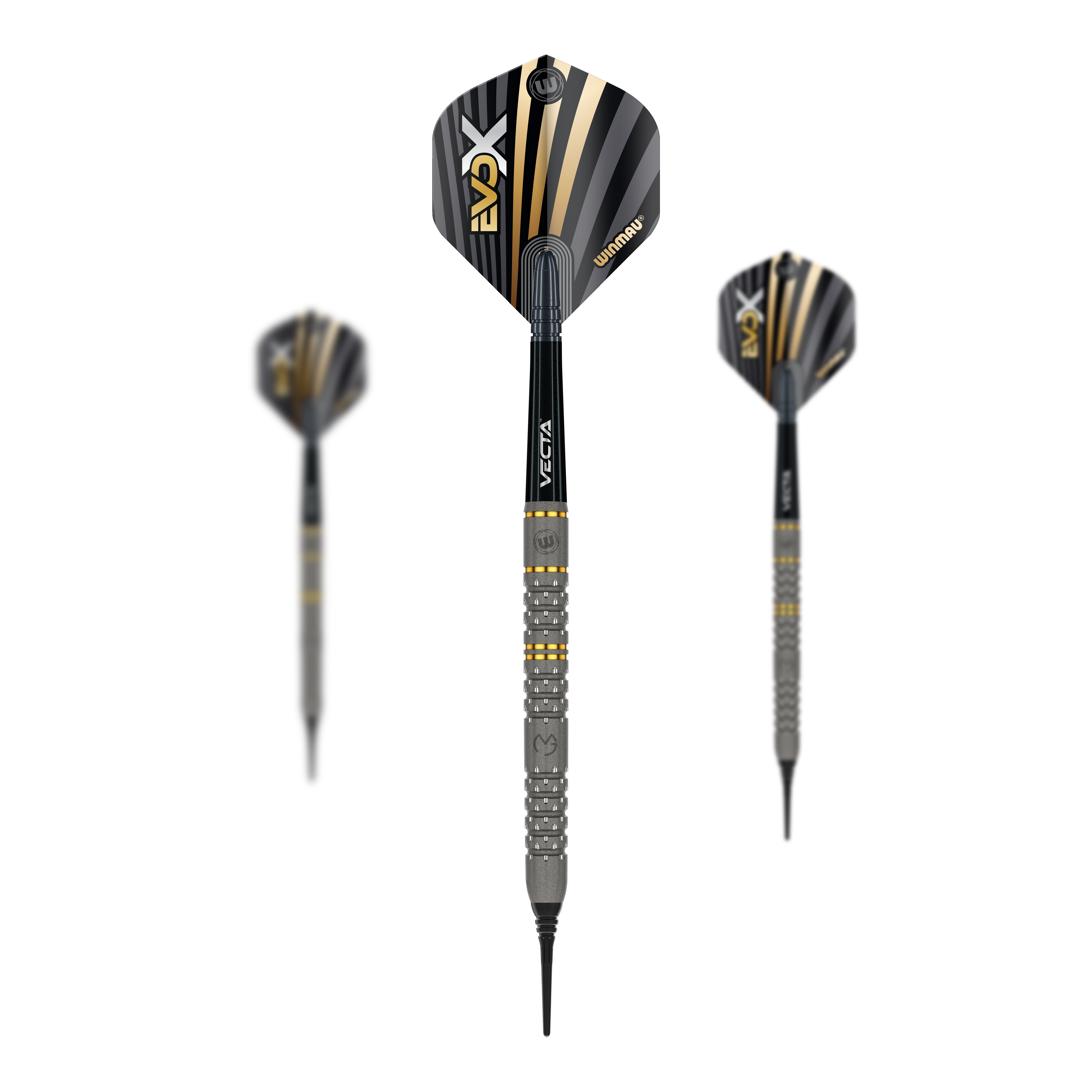Winmau Michael Van Gerwen Evo-X měkké šipky - 20g Das Bild zeigt drei Winmau Michael Van Gerwen Evo-X Softdarts mit einem Gewicht von 20g. Die Darts haben ein modernes Design mit schwarzen, goldenen und silbernen Akzenten.