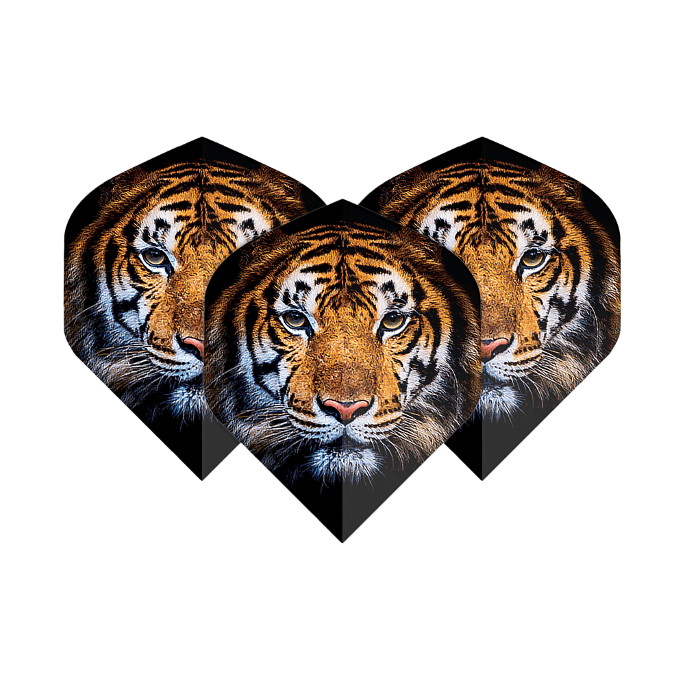 Lety do pětiboje Tiger Das Bild zeigt drei Dartflights mit dem Gesicht eines Tigers darauf. Die Flights sind das Produkt "Pentathlon Tiger No2 Standard Flights".