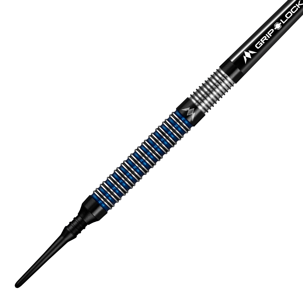 Měkké šipky Mission Nightfall Model 1 Das Bild zeigt einen Mission Nightfall Model 1 Softdart mit einem schwarzen und blauen Ringdesign am Griff. Der Dart besitzt eine feine Riffelung für besseren Halt und eine schwarze Softspitze.