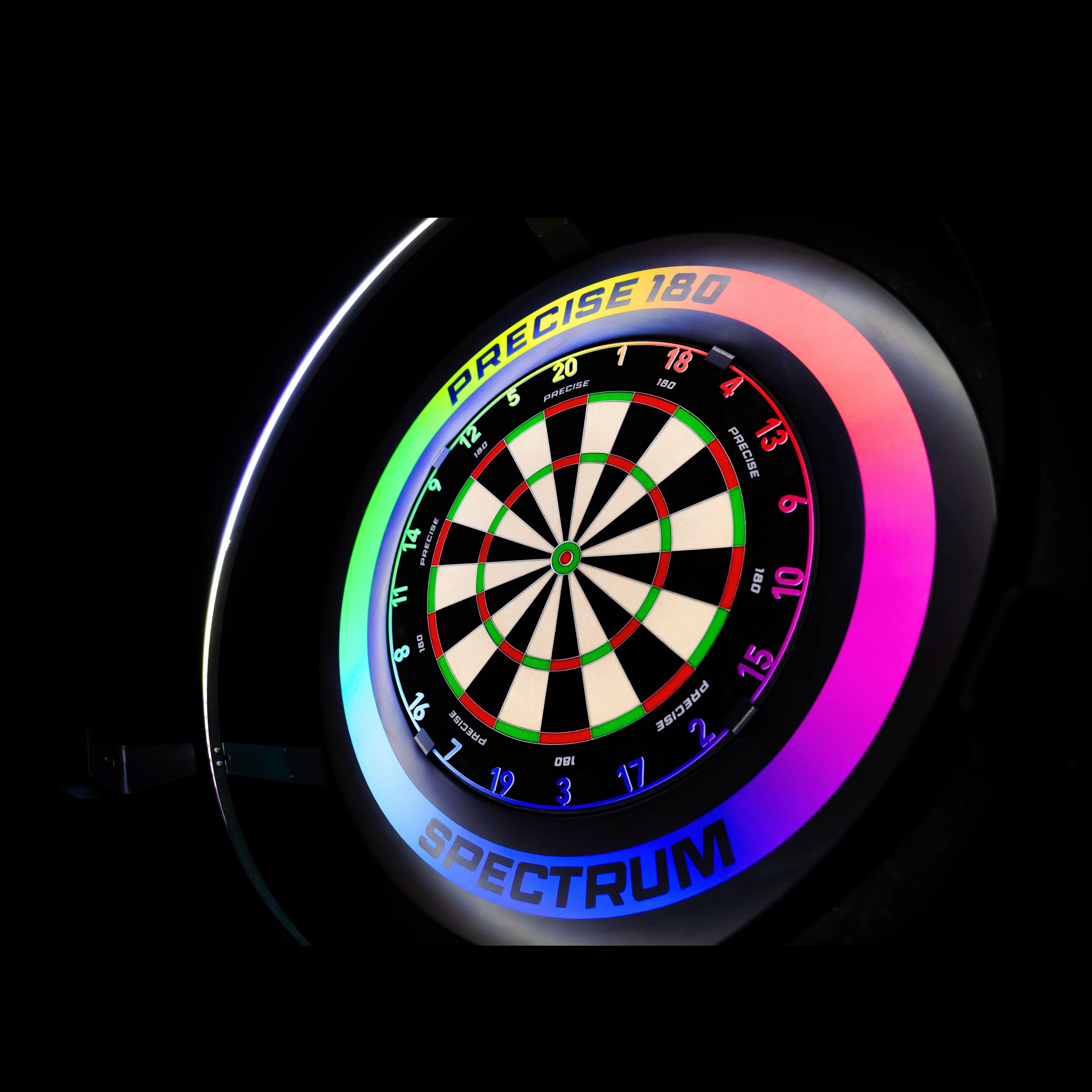 Přesný 180° Spectrum Surround terčů Gezeigt wird das Precise 180 Spectrum Dartboard Surround. Es dient als Umrandung für Dartscheiben.