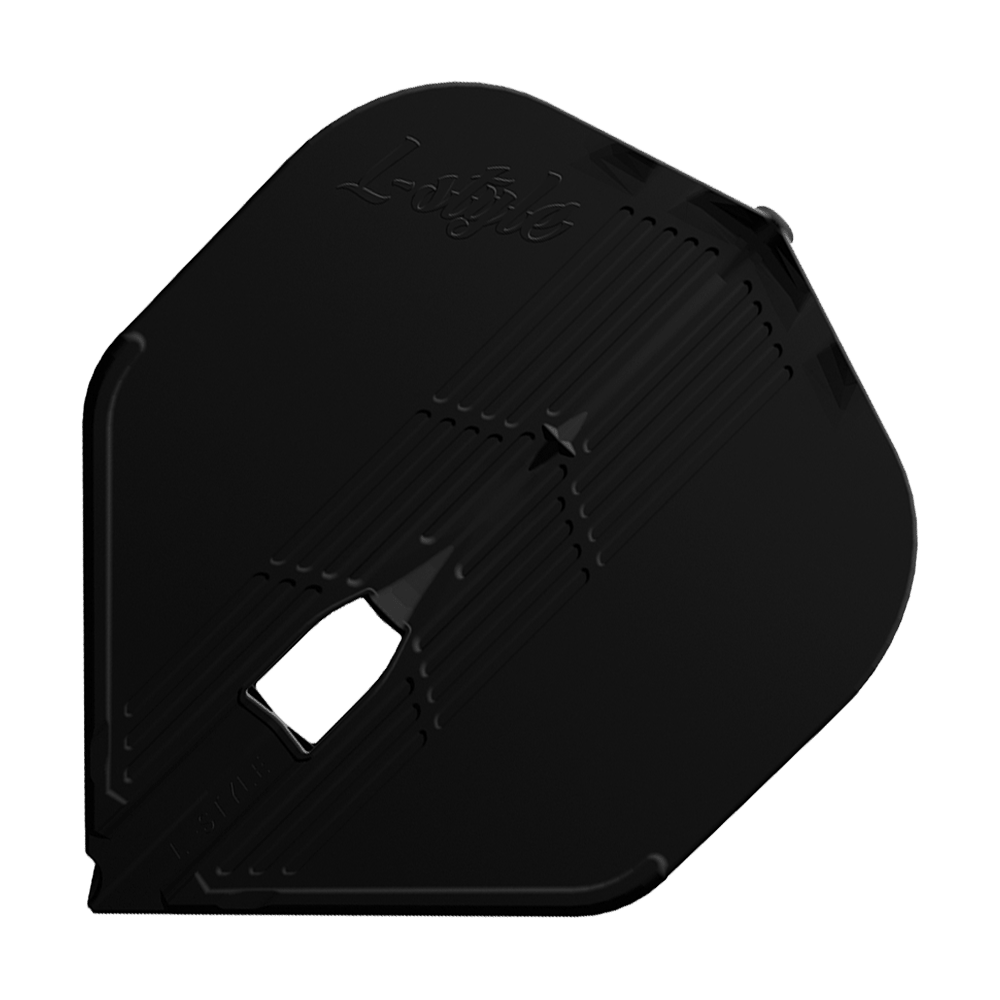 L-Style KAMI L1PRO Flights Das Bild zeigt ein schwarzes Dartflight mit strukturierter Oberfläche und der Aufschrift "L-Style". In der Mitte befindet sich eine kleine rechteckige Öffnung.