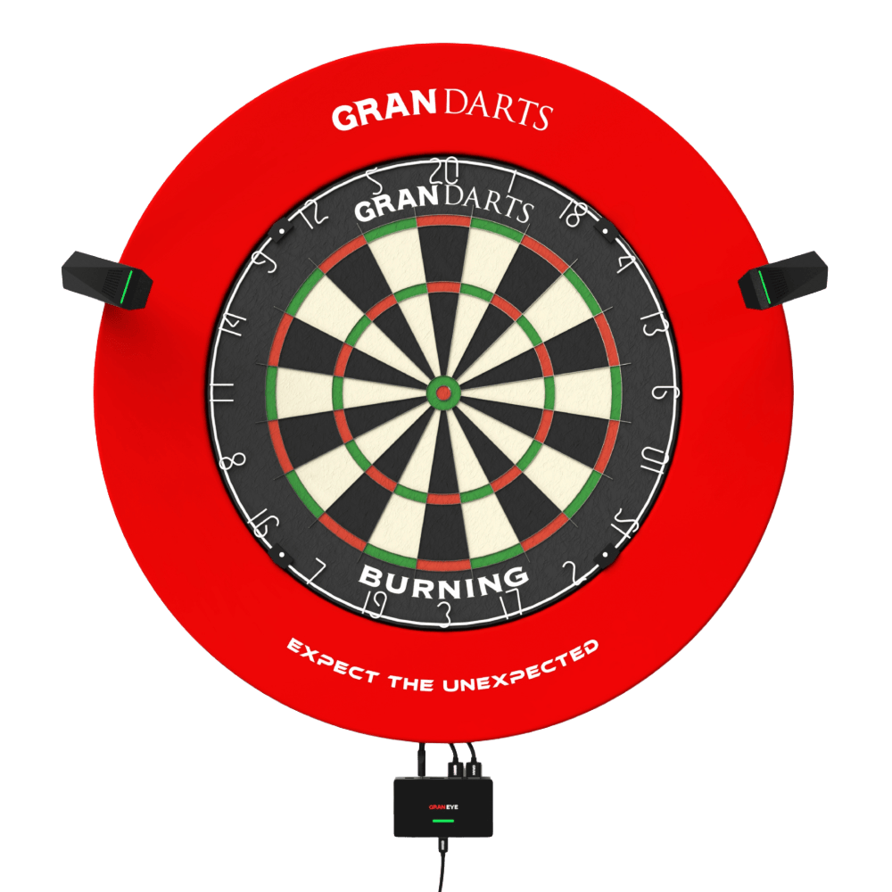 Systém automatického bodování GranDarts Gran Eye GEN2 Steeldart Das Bild zeigt das GranDarts GranEye Steeldart Auto-Scoring-System mit einer roten Umrandung und einer klassischen Dartscheibe. Kameras sind an den Seiten angebracht, um die automatisierte Punktezählung zu ermöglichen.