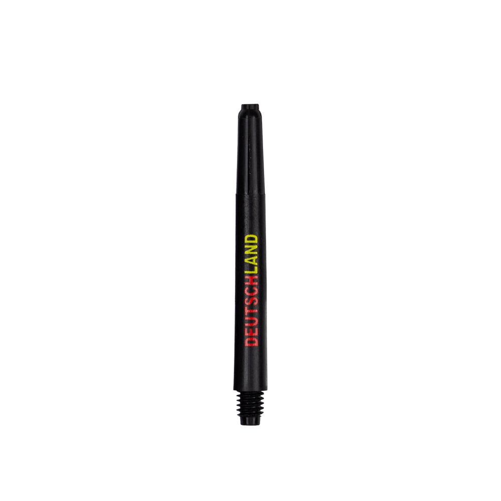 792_Nylon_Shafts_Deutschland_48mm_1sI0je99RdJHHb Das Bild zeigt einen schwarzen Nylon-Schaft mit der Aufschrift "DEUTSCHLAND" in den Farben der deutschen Flagge. Das Produkt ist für den Einsatz bei Dartpfeilen gedacht.
