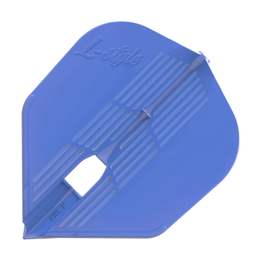 Letky KAMI L3PRO ve stylu L Das Bild zeigt ein blaues Dartflight mit dem Schriftzug "L-style" darauf. Das Flight hat eine eckige Form und gerillte Muster.