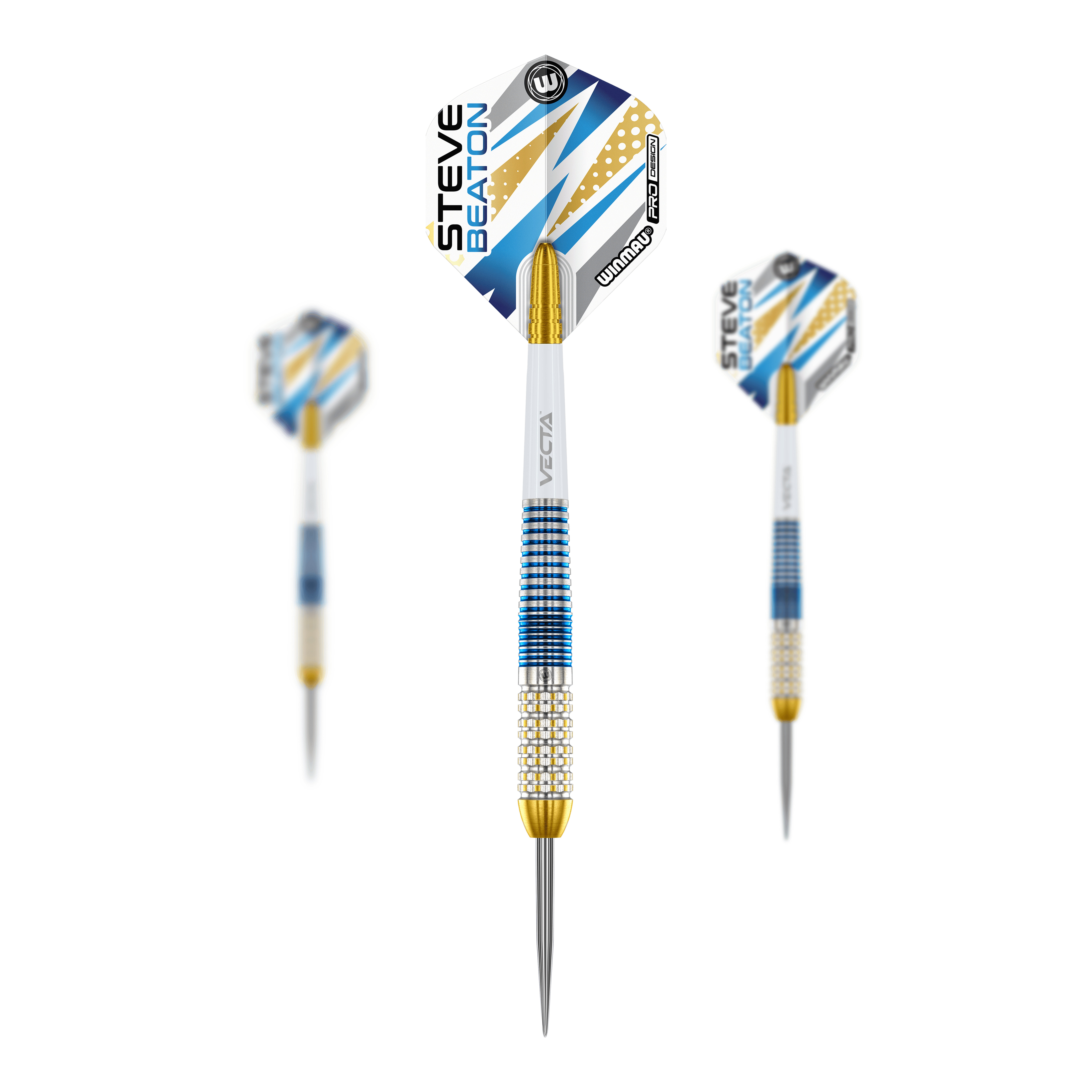 Šipky Winmau Steve Beaton Legend Series Steeldarts Das Bild zeigt drei Steeldarts der Marke Winmau aus der Steve Beaton Legend Series. Die Darts haben blaue, weiße und goldene Akzente sowie einen Pfeil mit „Steve Beaton“ Schriftzug auf dem Flight.