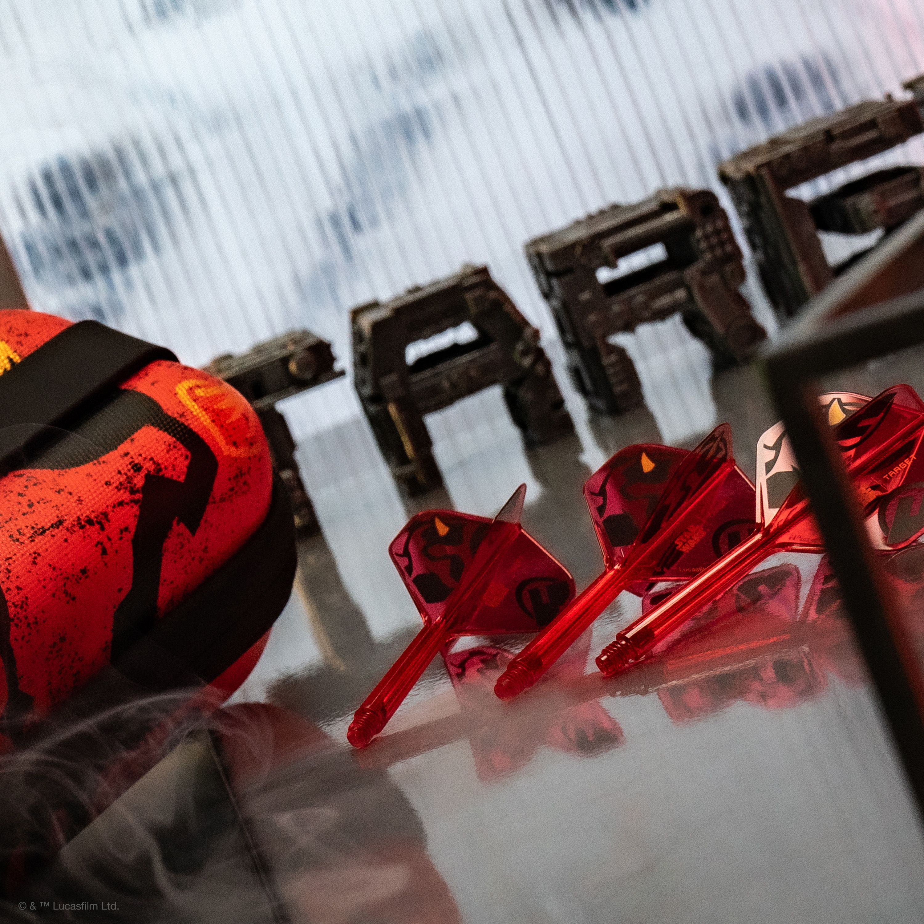 Target Star Wars K-Flex Darth Maul No6 Flights Darts-Flügel mit Darth Maul-Motiv. Ideal für Fans von Star Wars und Dartspielern.