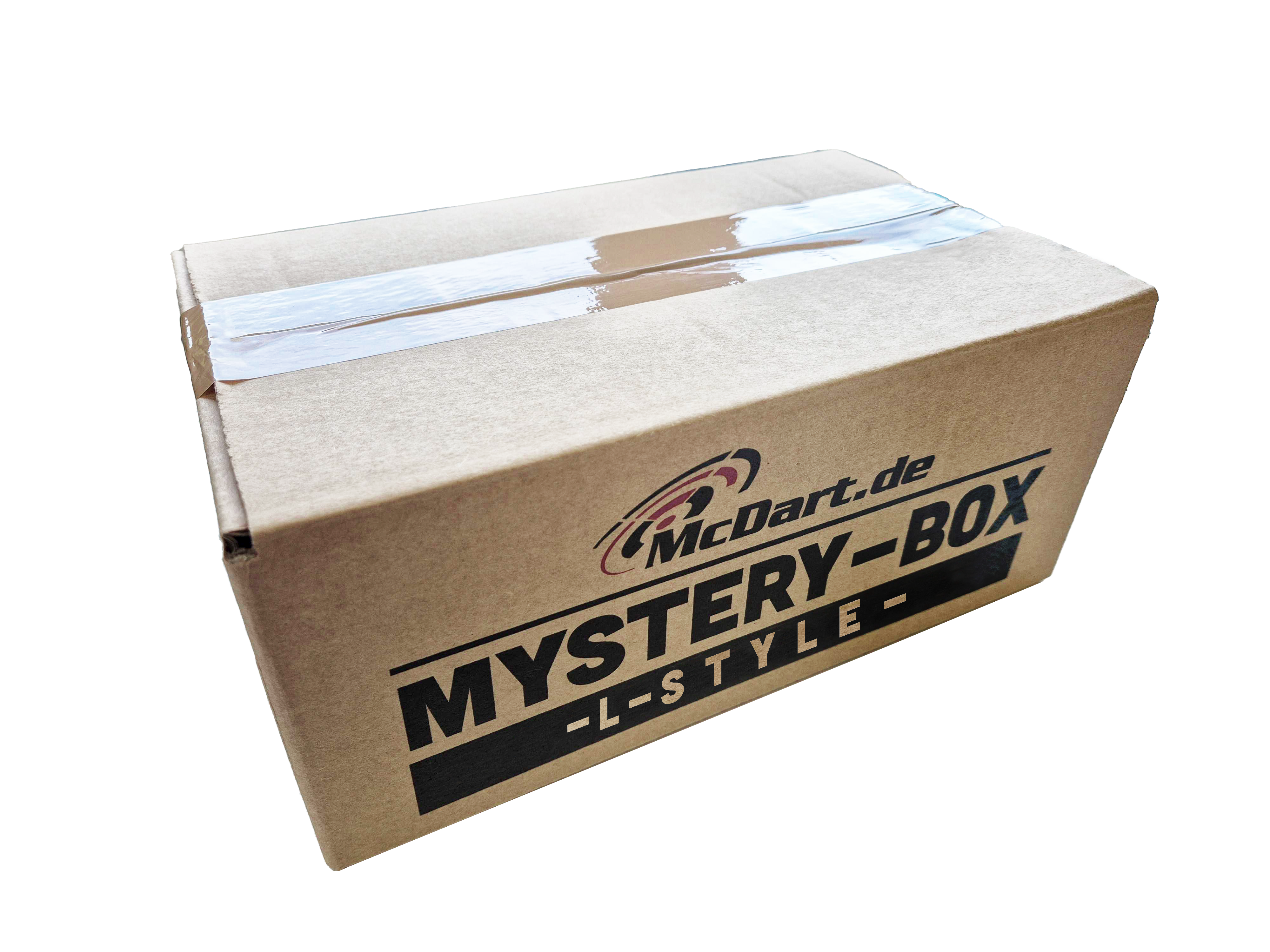 McDart Mystery Box – styl L Auf dem Bild ist ein brauner Karton mit der Aufschrift „McDart.de MYSTERY-BOX -L-STYLE-“ zu sehen. Die Box ist mit Klebeband verschlossen.
