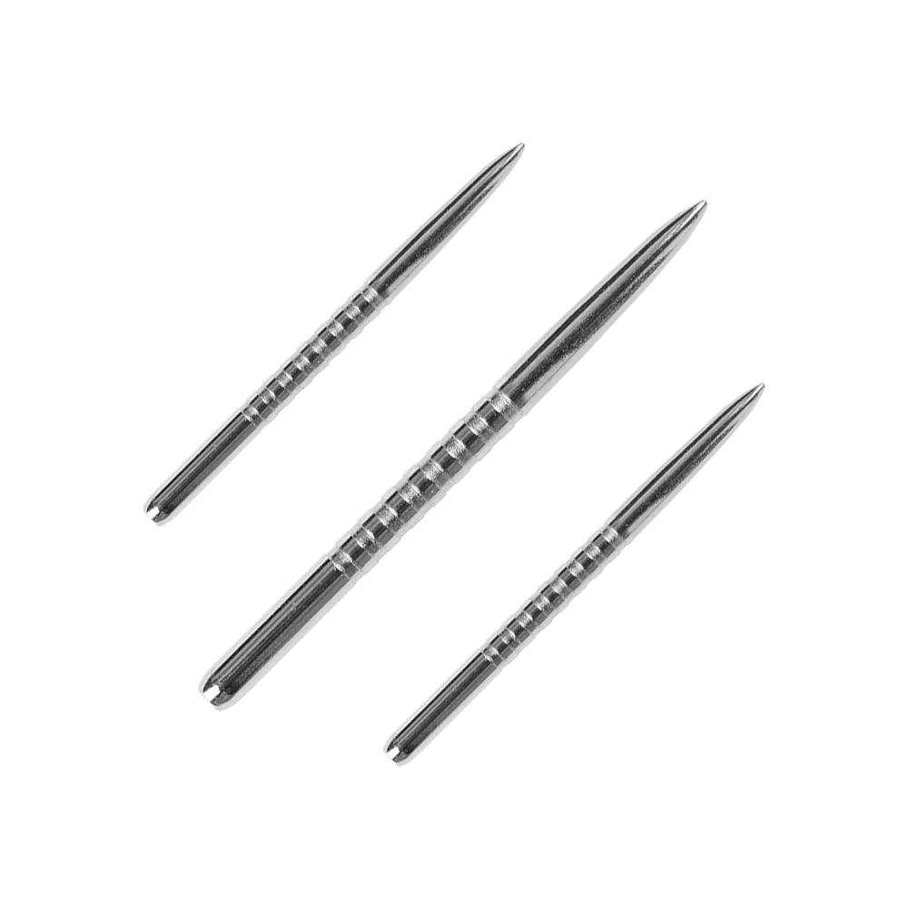 57782_Bulls_GP3_Steeldartspitzen_Silber_38mm_1 Das Bild zeigt drei silberne Steeldartspitzen des Produkts "Bulls GP3 Steeldartspitzen Silber". Die Spitzen sind aus Metall und haben eine gerillte Oberfläche für besseren Halt.