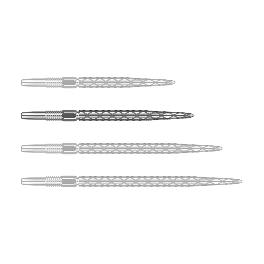 Zaměřte hroty šipek Swiss Diamond Pro Silver Points Auf dem Bild sind vier silberne Dartspitzen in einer Reihe zu sehen. Sie haben ein markantes Rautenmuster auf der Oberfläche.