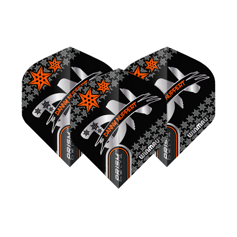 Das Bild zeigt drei schwarze Dartflights mit dem Aufdruck „Danny Noppert“ in Orange. Die Flights sind von der Marke Winmau und tragen das Modell „Prism Delta Signature No2 Standard“.
