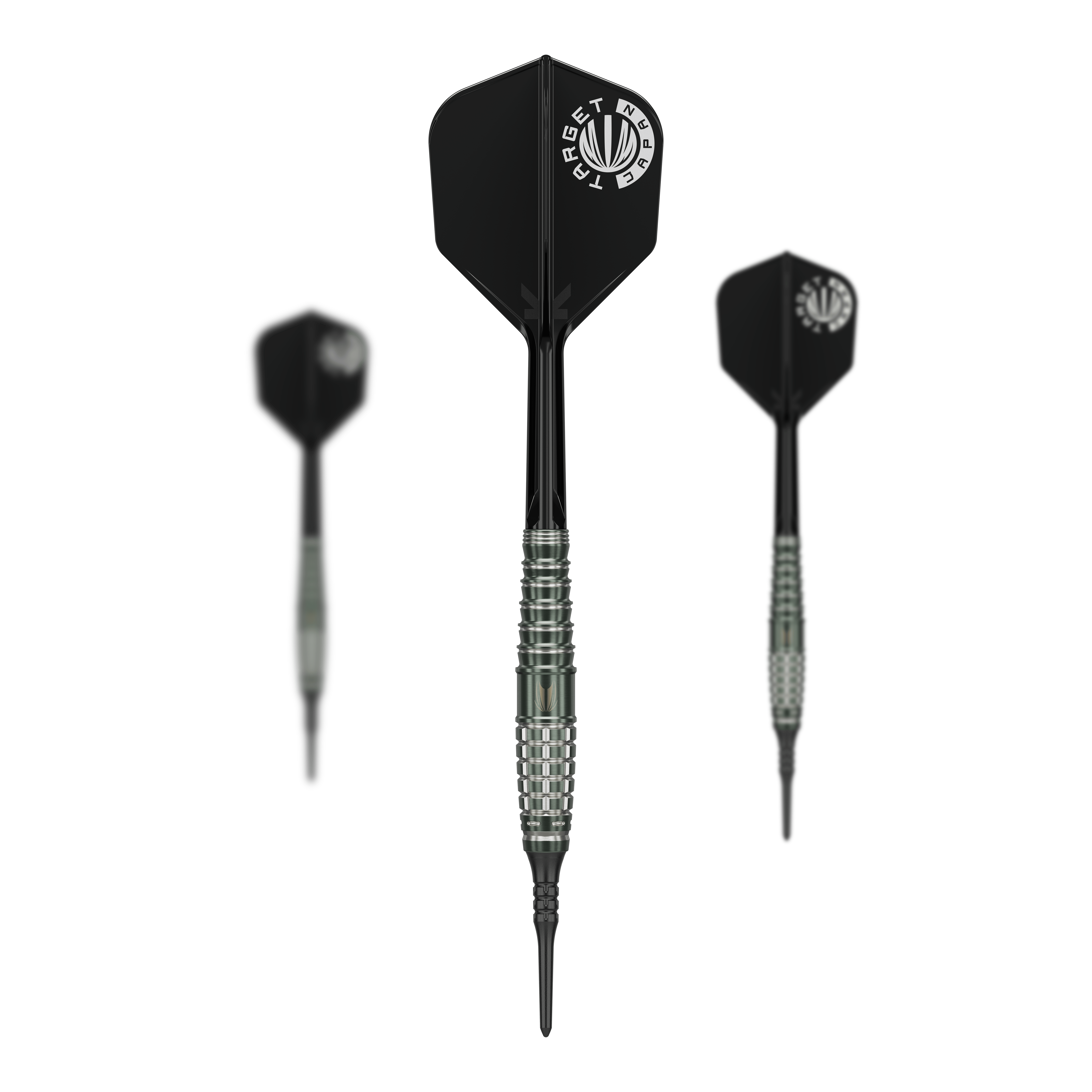 Měkké šipky Target Japan Akito Yamagata Scream GEN1 - 19g Das Bild zeigt drei Softdarts mit schwarzem Flight und silbernem Griffbereich. Auf dem mittleren Dart steht "TARGET JAPAN" geschrieben.