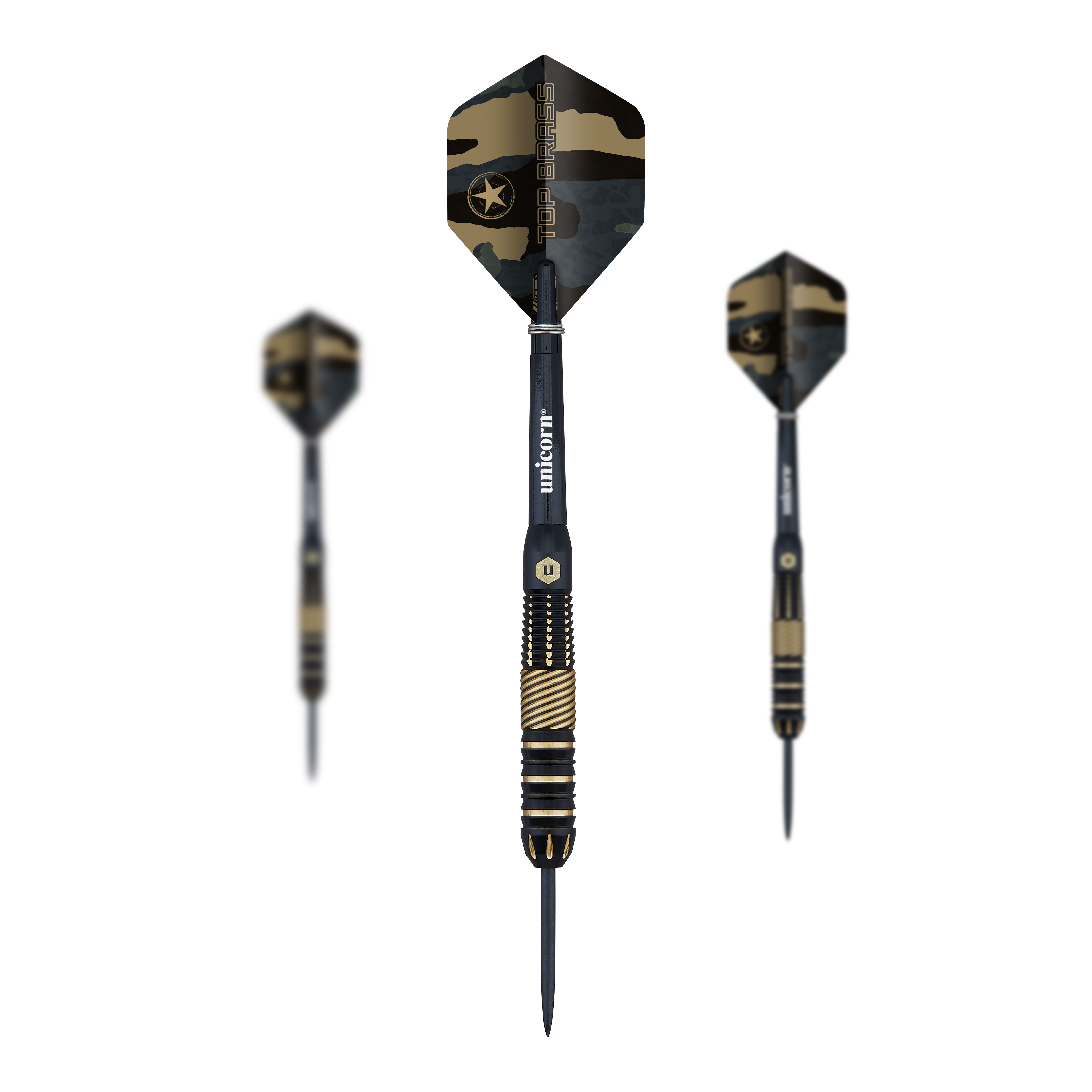 Steeldarts Unicorn Top Brass V2 - 19g Das Bild zeigt drei Steeldarts des Modells 'Unicorn Top Brass V2 - 19g' mit schwarzem und goldenem Design. Die Flights haben ein Camouflage-Muster mit einem Stern und dem Schriftzug "Top Brass".