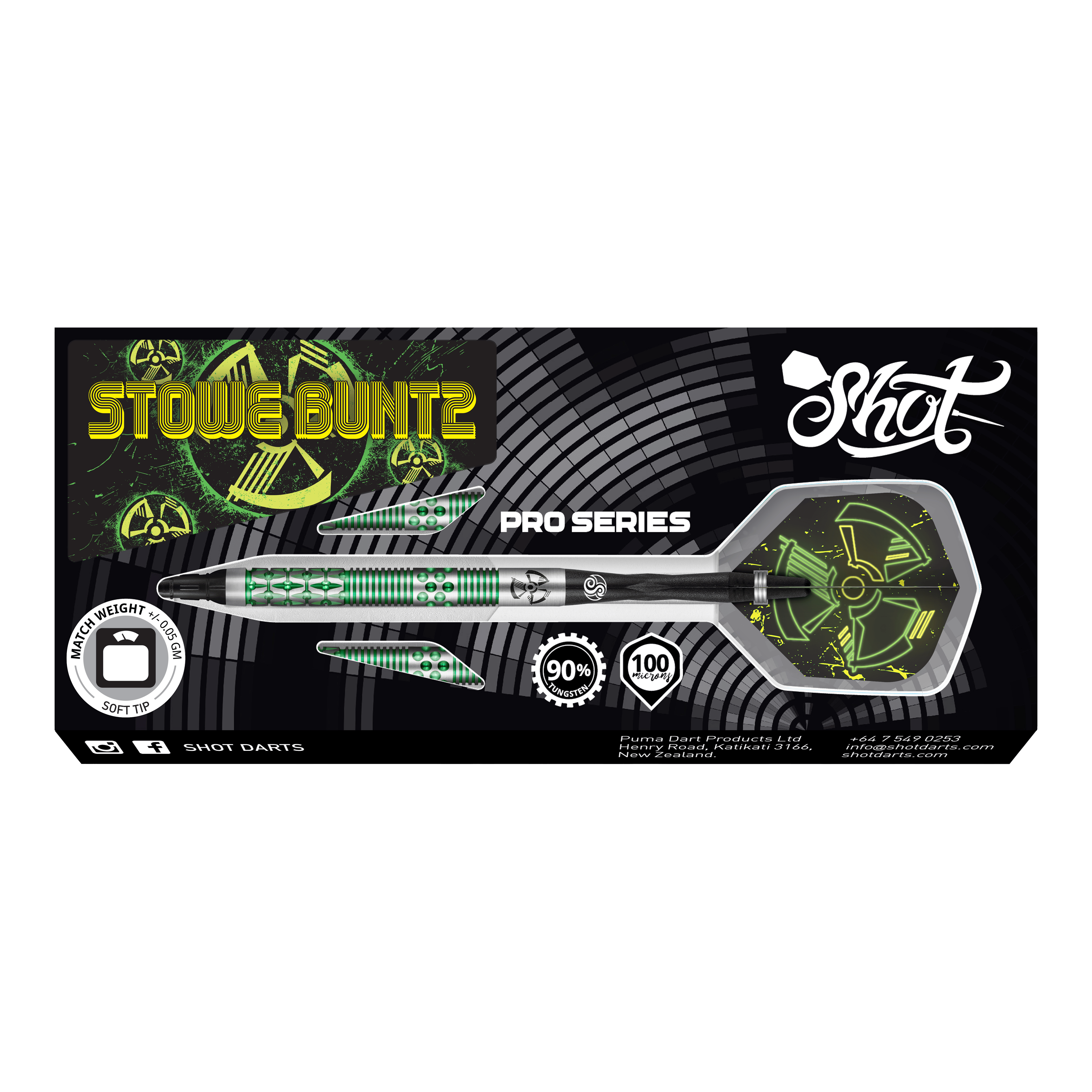 Šipky Shot Pro-Series Stowe Buntz 2 měkké - 21g Das Bild zeigt die Verpackung der "Shot Pro-Series Stowe Buntz 2 Softdarts - 21g". Auf der Verpackung sind die Dartpfeile mit grünem und schwarzem Design sowie das Shot-Logo abgebildet.