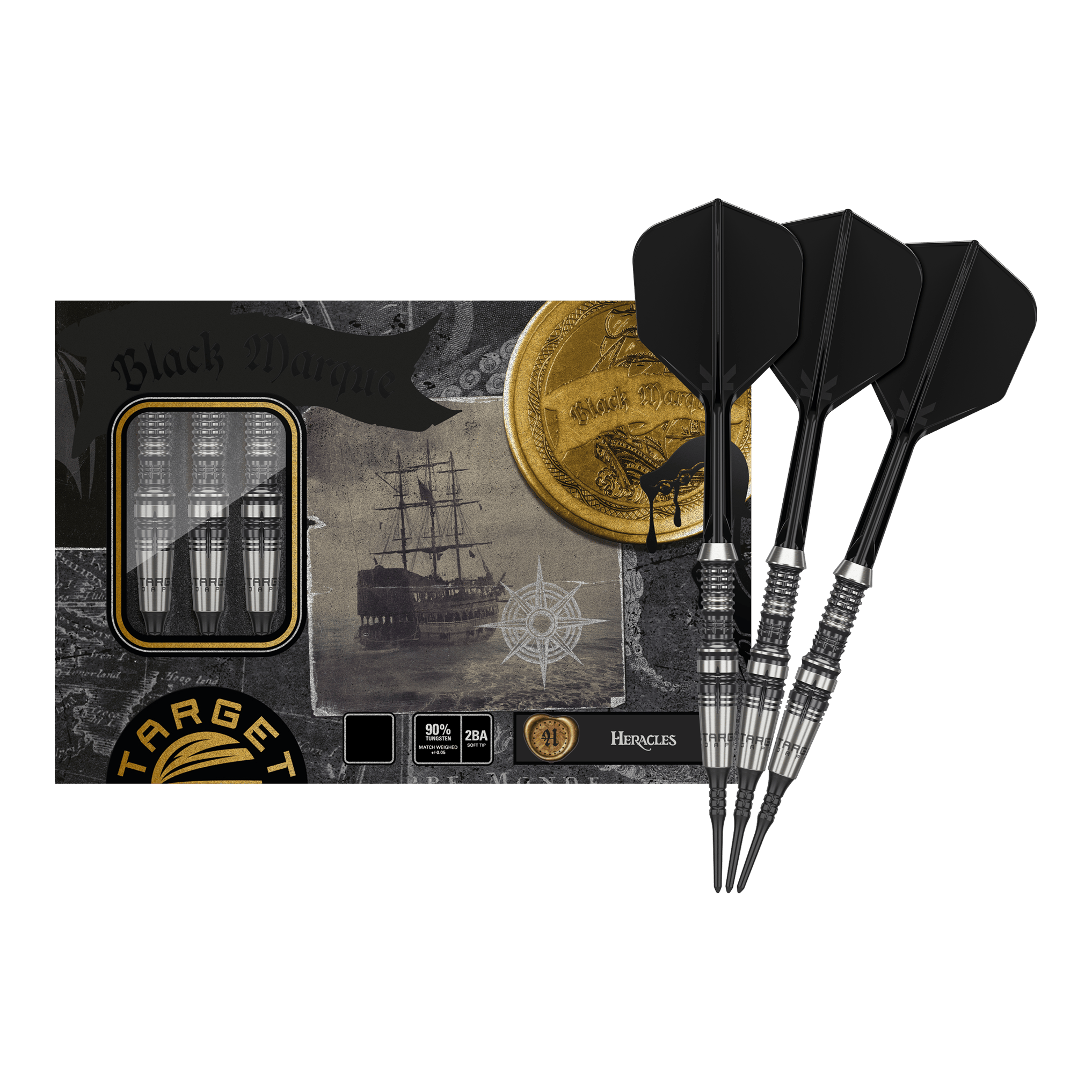 Měkké šipky Target Japan Black Marque Heracles - 18g Das Bild zeigt das Produkt "Target Japan Black Marque Heracles Softdarts - 18g" mit drei schwarzen Softdarts. Die Verpackung ist mit maritimen Motiven und goldenen Details gestaltet.