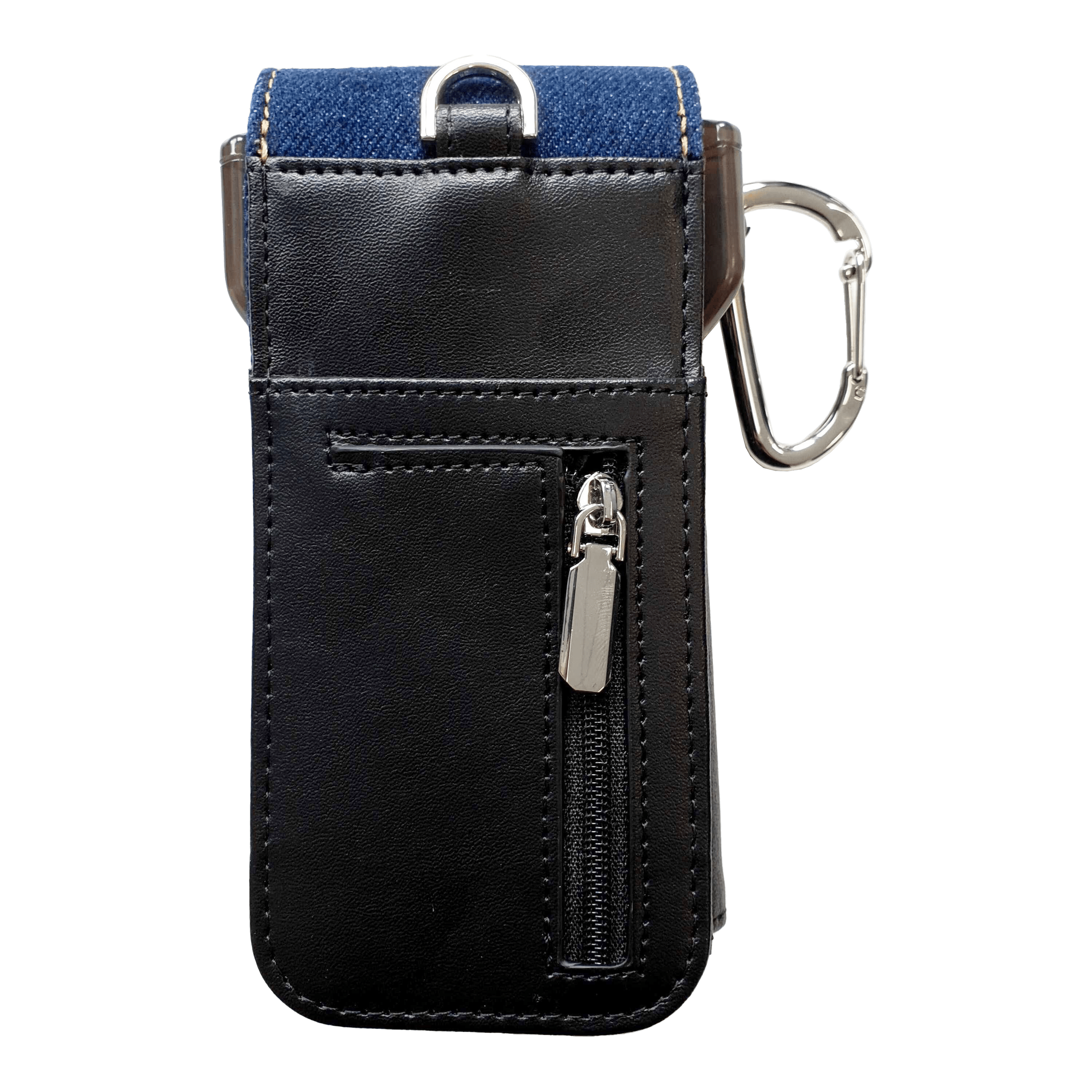Pouzdro na šipky Cameo Acento Denim Das Bild zeigt ein elegantes Dart-Etui aus schwarzem Leder mit einem Reißverschlussfach. Am oberen Rand befindet sich ein Karabinerhaken und ein Einsatz aus dunkelblauem Denim-Stoff.