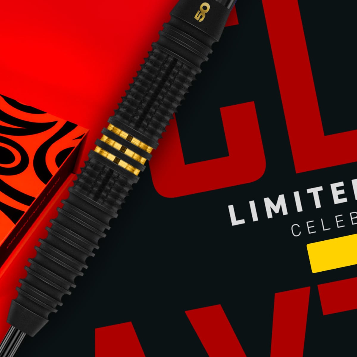 Das Bild zeigt ein Produkt mit dem Namen 2025-10_RedDragon_JonnyClayton_LimitedCollection_Hero. Es handelt sich vermutlich um ein limitiertes Produkt der Red Dragon Jonny Clayton Kollektion.