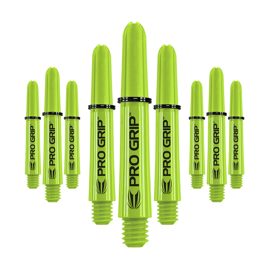 Auf dem Bild sind mehrere limegrüne Pro Grip Dartschäfte zu sehen. Sie sind in drei Sets angeordnet und tragen die Aufschrift "PRO GRIP".