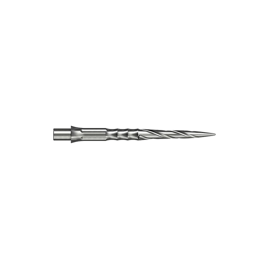 Hier sind silberne Steeldartspitzen des Caliburn Evo Systems mit Spiro-Design und 28 mm Länge abgebildet. Zwei dieser Spitzen liegen nebeneinander.