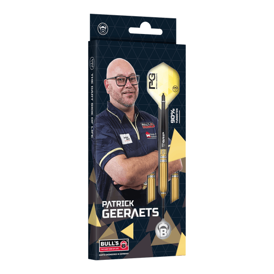 Býci Patrick Geeraets Steeldarts - 23g Auf dem Bild ist die Verpackung der "Bulls Patrick Geeraets Steeldarts - 23g" zu sehen. Auf der Vorderseite ist ein Foto von Patrick Geeraets sowie ein abgebildarter Dartpfeil.