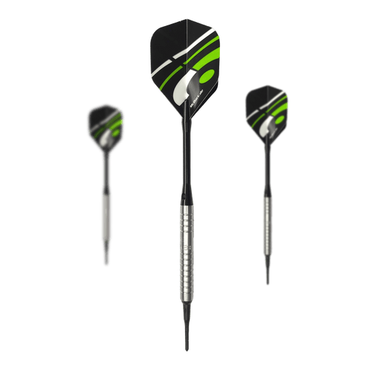Měkké šipky McDart 85 Tungsten V16 - 16,5 g Das Bild zeigt drei Softdarts des Modells "McDart 85er Tungsten V16" mit einem Gewicht von 16,5g. Die Darts haben silberne Griffe und schwarze Flights mit grünen und weißen Akzenten.
