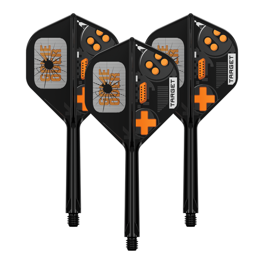 Standardní letky Target K-Flex Game Over No2 Das Bild zeigt das Produkt 410581_Target_K-Flex_GameOver_No2_Standard_Flights_33mm_1Set. Es ist wahrscheinlich ein Set von Dart-Flights oder ähnlichem Zubehör.