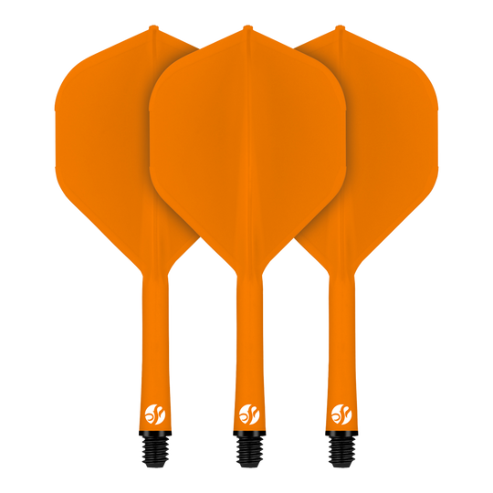 Das Bild zeigt drei orangefarbene Dart-Flights des Produkts "Shot Flight Deck No2 Standard Flight-System - Orange". Sie sind nebeneinander angeordnet und haben eine standardmäßige Flügelform.