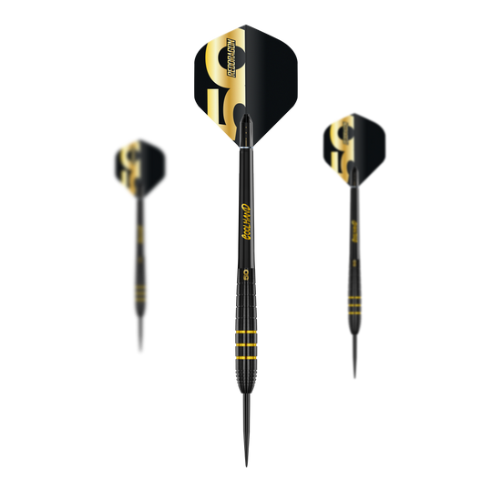 Abgebildet ist der Red Dragon Luke Humphries 50 Years Player Limited Edition Steeldarts - 22g. Dies ist ein spezielles Dart-Set zum Jubiläum des Spielers.