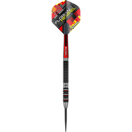 1491_Winmau_Florian_Hempel_Steeldarts_1G3YwsoP24rN5U Das Bild zeigt einen "Winmau Florian Hempel Steeldart". Der Dart ist schwarz, silber und rot gestaltet, und auf dem Flight steht der Name "Florian Hempel".
