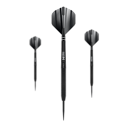 Red Dragon Razor Edge Černé ocelové šipky Das Bild zeigt drei Red Dragon Razor Edge Black Steeldarts. Die Darts sind schwarz und haben ein modernes, punktiertes Design auf den Flights.