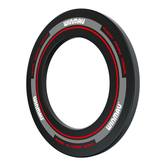 Kryt na terč Winmau Advance - černočervený Das Bild zeigt das Winmau Advance Dartboard Surround in Schwarz und Rot. Es ist ein Schutzring, der um eine Dartscheibe gelegt wird, um die Wand vor Pfeilen zu schützen.