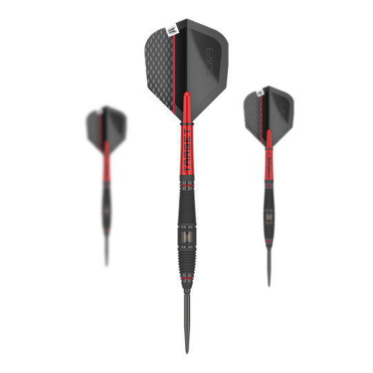Ocelové šipky Target Scope 03 Swiss Point Das Bild zeigt drei Steeldarts des Produkts "Target Scope 03 Swiss Point". Die Darts sind schwarz und rot gestaltet und haben ein modernes, sportliches Design.