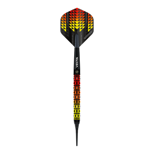 Šipky Winmau Firestorm Flame Parallel Softdarts - 20g Das Bild zeigt einen Winmau Firestorm Flame Parallel Softdart mit einem Gewicht von 20g. Der Dart hat ein auffälliges Design mit gelben, orangefarbenen und roten Flammenmustern.