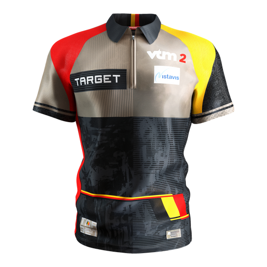 Das Bild zeigt das "Target Coolplay Dimitri Van Den Bergh 2025 Dartshirt". Das Shirt ist bunt gestaltet mit den Farben Schwarz, Rot, Gelb und Beige und trägt mehrere Sponsorenlogos.