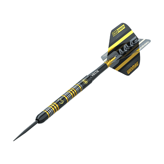 1481_Winmau_Michael_Van_Gerwen_Trilogy_Steeldarts_4 Dieser Dartpfeil ist schwarz und gelb mit silbernen Ringen am Schaft. Auf der Flights steht "WINMAU" und "MvG DESIGN".