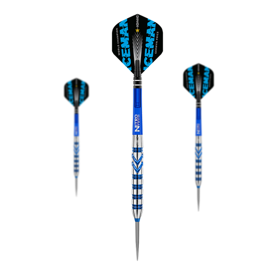 Červený drak Gerwyn Cena Modré 90% ocelové šipky Das Bild zeigt drei Steeldarts des Modells "Red Dragon Gerwyn Price Blue 90%". Die Darts sind überwiegend blau und silber mit auffälligen blauen Flights.