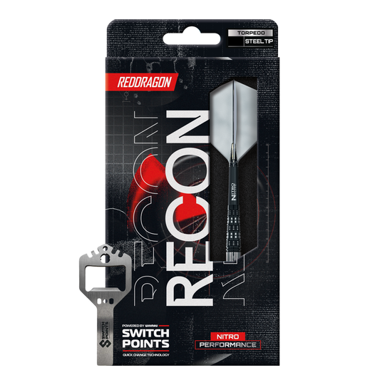 Ocelové šipky Red Dragon Recon Torpedo Switch Point Auf dem Bild sind die Red Dragon Recon Torpedo Steeldarts - 23g zu erkennen. Die Steeldarts liegen parallel zueinander.