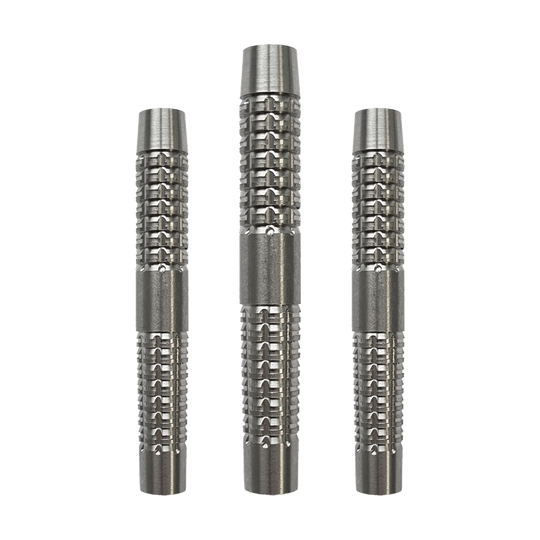 McDart SilverGrip Softdart hlavně - 20g Das Bild zeigt drei silberne Dart-Barrels der Marke McDart SilverGrip Softdart, jeweils mit einem Gewicht von 20 Gramm. Die Barrels haben eine strukturierte, griffige Oberfläche für besseren Halt.